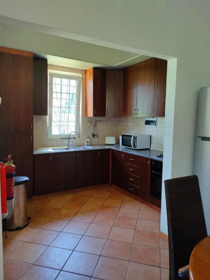Luana Yuna Villa